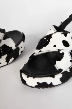 Intentionally Blank SHOES SUM FLATFORM SANDAL Black Moo