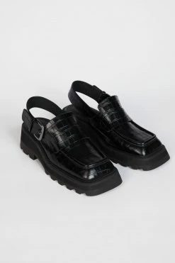 Intentionally Blank NO ISSUE LOAFER Black