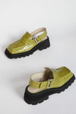 Intentionally Blank NO ISSUE LOAFER Apple SHOES