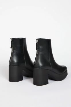 Intentionally Blank SHOES DRUE 3.0 PLATFORM BOOT Black 9 Intentionally Blank SHOES DRUE 3.0 PLATFORM BOOT Black
