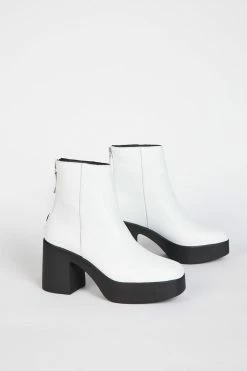 Intentionally Blank DRUE 3.0 HEELED BOOT White SHOES