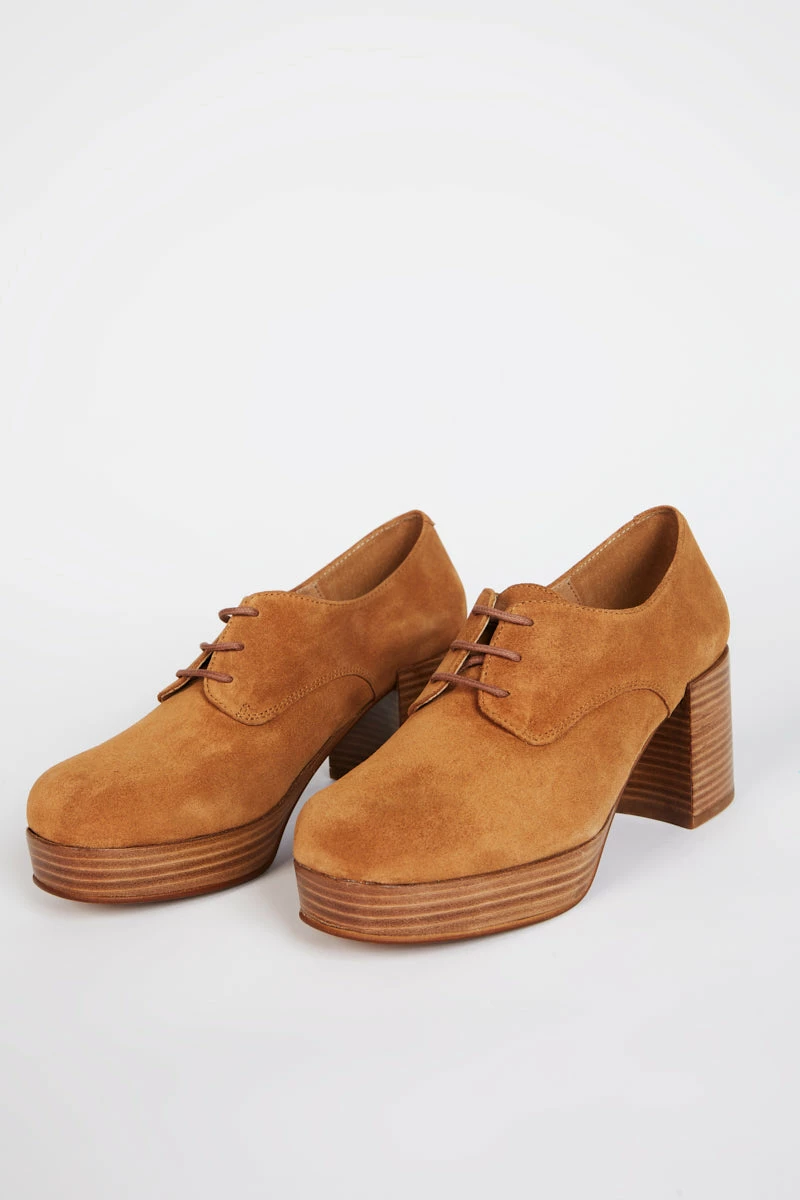 Intentionally Blank ALBANY PLATFORM OXFORD Tan Suede 3 Intentionally Blank ALBANY PLATFORM OXFORD Tan Suede