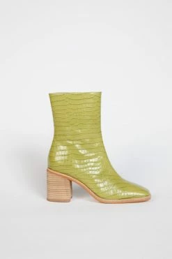 Intentionally Blank CONTOUR HEELED BOOT Apple Green SHOES