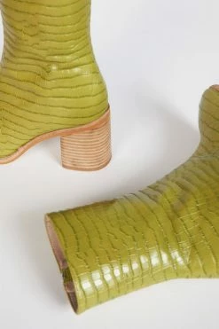 Intentionally Blank CONTOUR HEELED BOOT Apple Green SHOES
