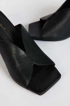 Intentionally Blank SHOES KAMIKA HEEL Black