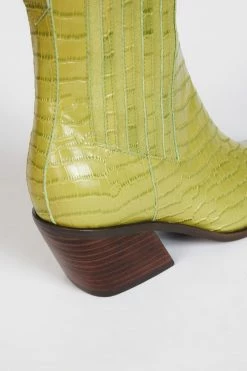 Intentionally Blank HILLARY HEELED BOOT Apple