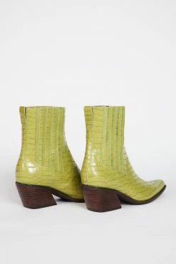 Intentionally Blank HILLARY HEELED BOOT Apple
