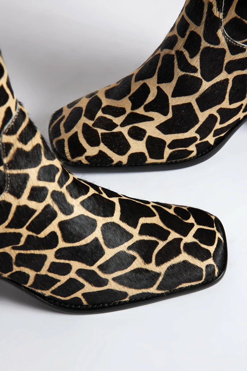 Intentionally Blank PG BOOT Giraffe SHOES 7 Intentionally Blank PG BOOT Giraffe SHOES