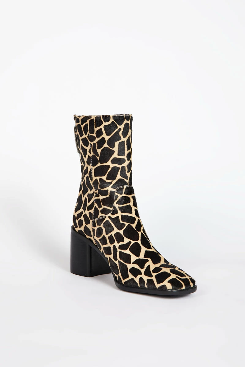 Intentionally Blank PG BOOT Giraffe SHOES 5 Intentionally Blank PG BOOT Giraffe SHOES
