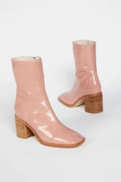 Intentionally Blank SHOES CONTOUR HEELED BOOT Rose