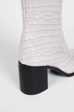 Intentionally Blank SHOES CONTOUR HEELED BOOT Lilac