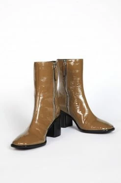 Intentionally Blank CONTOUR HEELED BOOT Rich Taupe SHOES