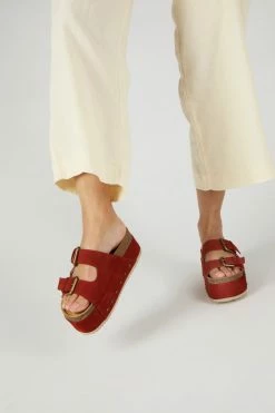 Intentionally Blank NEW ARRIVALS COOPER-2 PLATFORM SANDAL Rust
