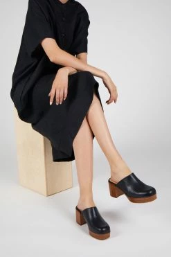 Intentionally Blank FACTS CLOG Black SHOES