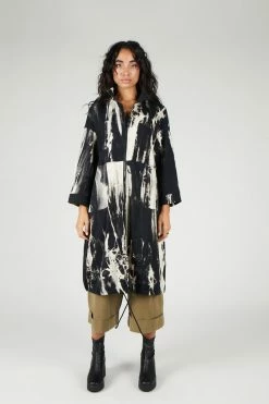 Intentionally Blank OLI Coat Black