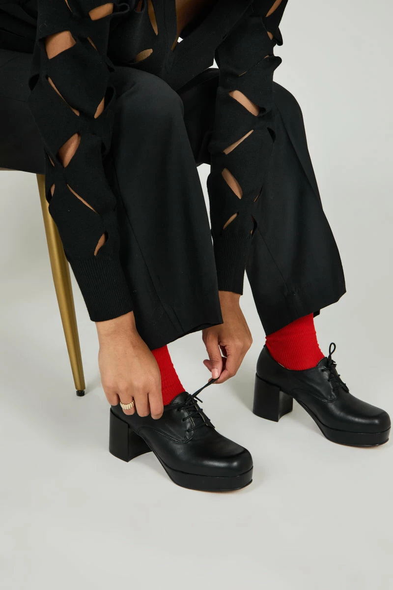 Intentionally Blank ALBANY PLATFORM OXFORD Black 9 Intentionally Blank ALBANY PLATFORM OXFORD Black