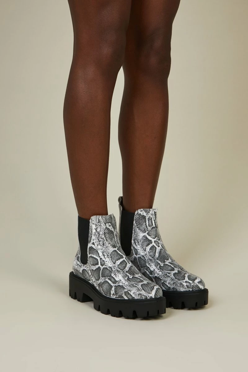 Intentionally Blank SHOES ALEX PLATFORM BOOT White Python 5 Intentionally Blank SHOES ALEX PLATFORM BOOT White Python