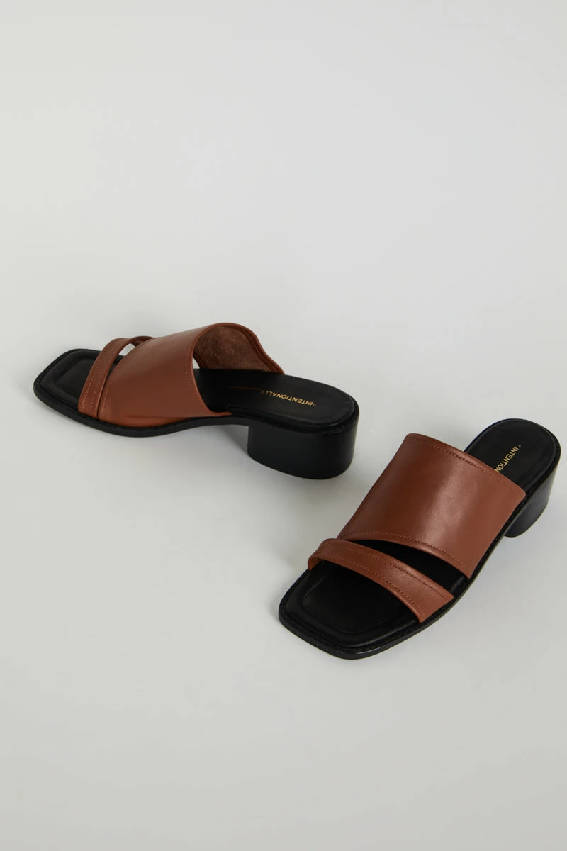 Intentionally Blank NEW SHOES BARBARA SANDAL Tan 5 Intentionally Blank NEW SHOES BARBARA SANDAL Tan