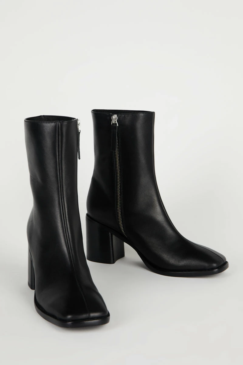 Intentionally Blank SHOES CONTOUR HEELED BOOT Black Leather 4 Intentionally Blank SHOES CONTOUR HEELED BOOT Black Leather