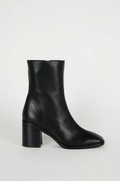 Intentionally Blank SHOES CONTOUR HEELED BOOT Black Leather 11 Intentionally Blank SHOES CONTOUR HEELED BOOT Black Leather