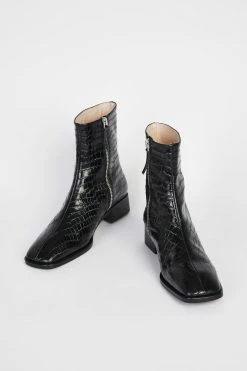 Intentionally Blank TOUR BOOT Black Croc SHOES