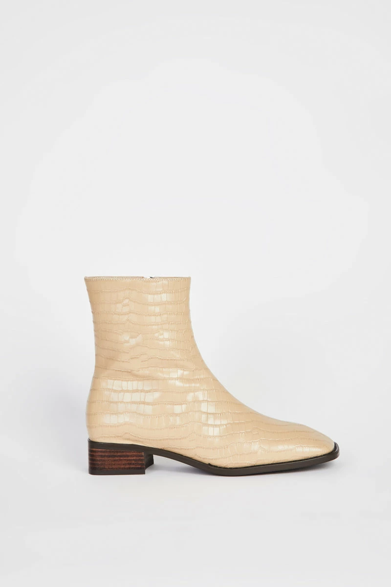 Intentionally Blank SHOES TOUR BOOT Ojai Croc 7 Intentionally Blank SHOES TOUR BOOT Ojai Croc