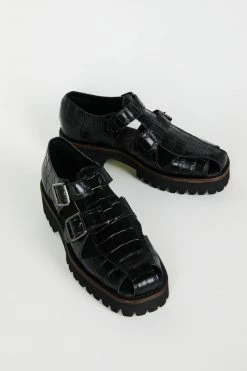 Intentionally Blank NEW SHOES CORNER POCKET SANDAL Black