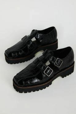 Intentionally Blank NEW SHOES CORNER POCKET SANDAL Black