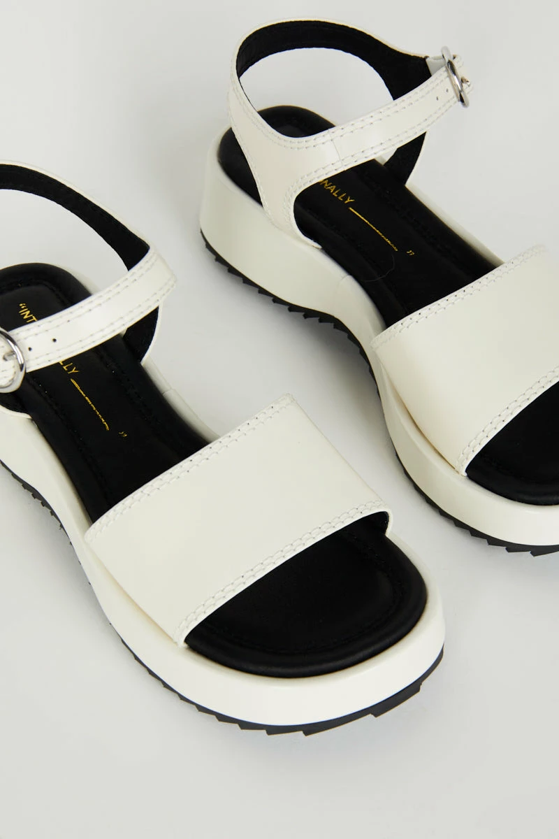 Intentionally Blank NEW SHOES DISHES FLATFORM SANDAL Cream 6 Intentionally Blank NEW SHOES DISHES FLATFORM SANDAL Cream