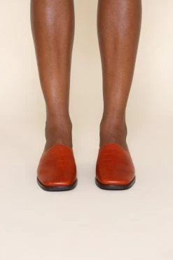 Intentionally Blank EDDIE MULE Cognac