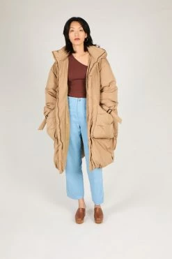 Intentionally Blank GARMENTS EASTLAKE Oversized Puffer Beige