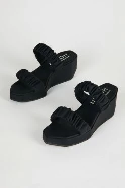 Intentionally Blank PHORNA PLATFORM Black Vegan