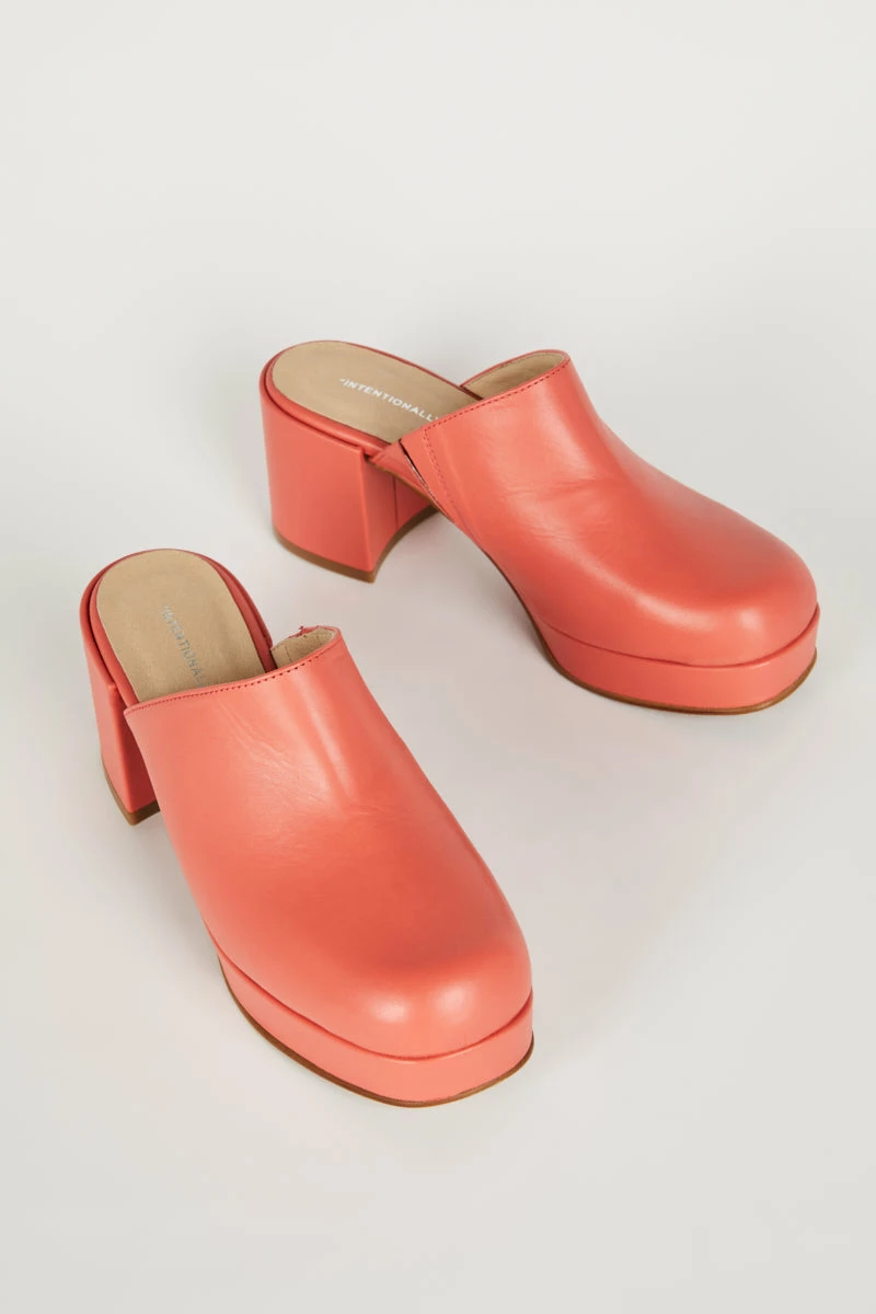 Intentionally Blank NEW ARRIVALS FACTS CLOG Watermelon 3 Intentionally Blank NEW ARRIVALS FACTS CLOG Watermelon