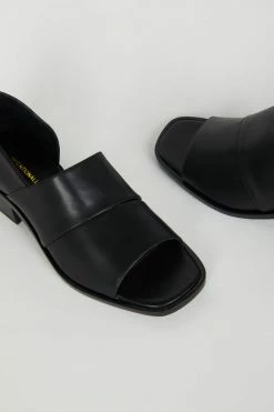 Intentionally Blank NEW SHOES GIRAFFE SANDAL Black 11 Intentionally Blank NEW SHOES GIRAFFE SANDAL Black