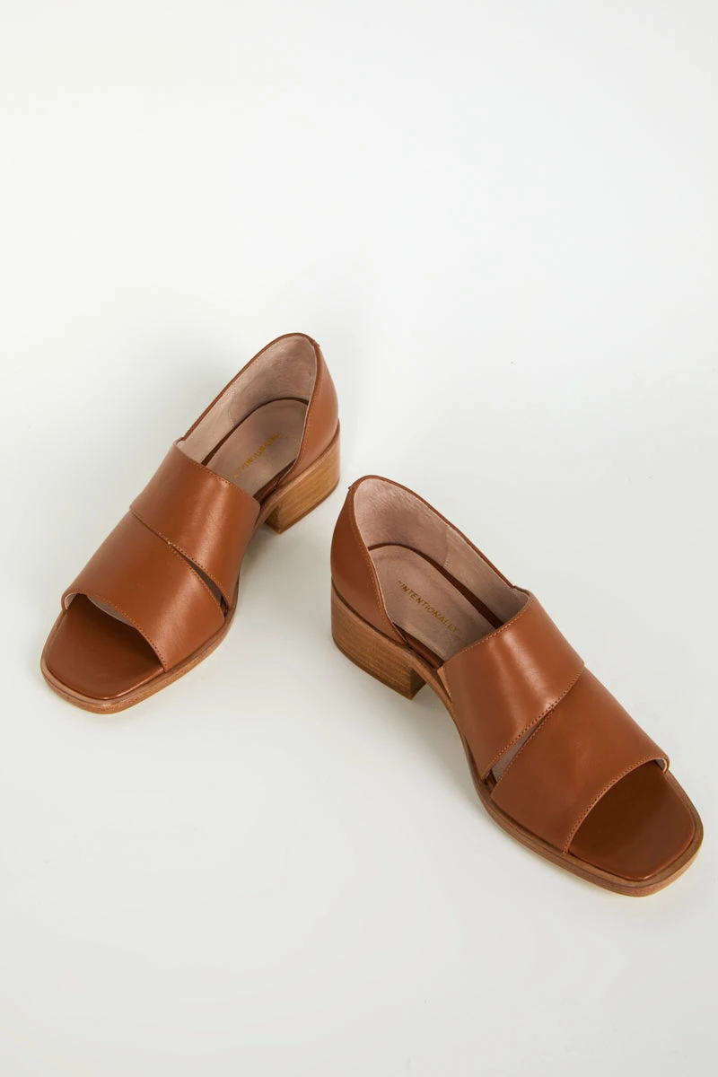 Intentionally Blank GIRAFFE SANDAL Tan 3 Intentionally Blank GIRAFFE SANDAL Tan