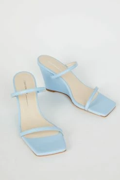 Intentionally Blank NEW SHOES GRETTA WEDGE Sky