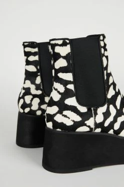 Intentionally Blank HAMMER PLATFORM BOOT Black White