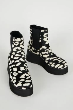 Intentionally Blank HAMMER PLATFORM BOOT Black White