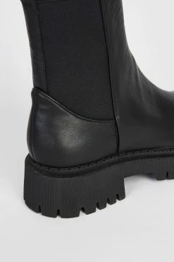 Intentionally Blank GUIDED PULL ON BOOT Black SHOES