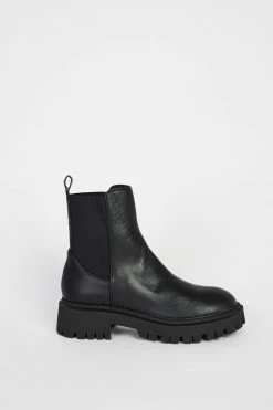 Intentionally Blank GUIDED PULL ON BOOT Black SHOES