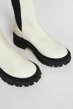 Intentionally Blank SHOES GUIDED PULL ON BOOT White