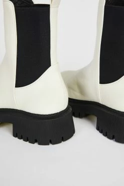 Intentionally Blank SHOES GUIDED PULL ON BOOT White