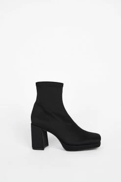Intentionally Blank SHOES WHO ME 2 HEELED BOOT Black