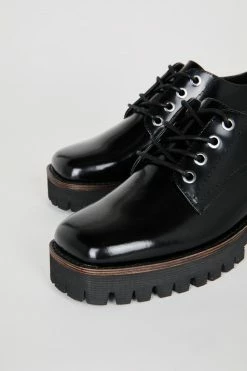 Intentionally Blank QUEEN STREET OXFORD Black LOAFERS