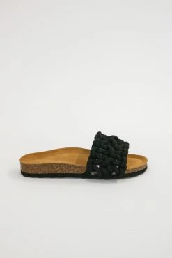 Intentionally Blank NEW ARRIVALS MACRO SANDAL Black