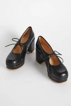 Intentionally Blank SERIF PLATFORM HEEL Black SHOES