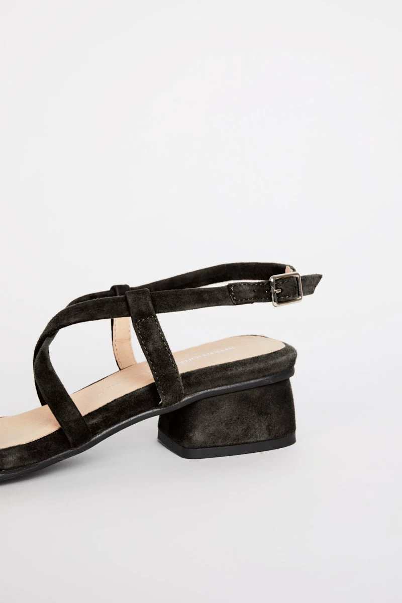 Intentionally Blank HILLTOP SANDAL Black 5 Intentionally Blank HILLTOP SANDAL Black