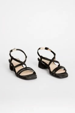 Intentionally Blank HILLTOP SANDAL Black