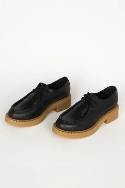 Intentionally Blank ACE OXFORD Black