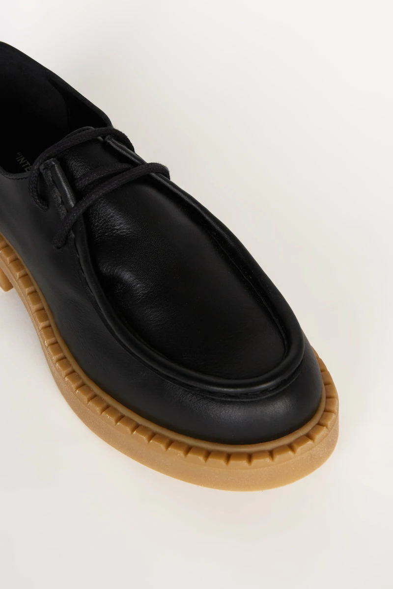 Intentionally Blank ACE OXFORD Black 4 Intentionally Blank ACE OXFORD Black